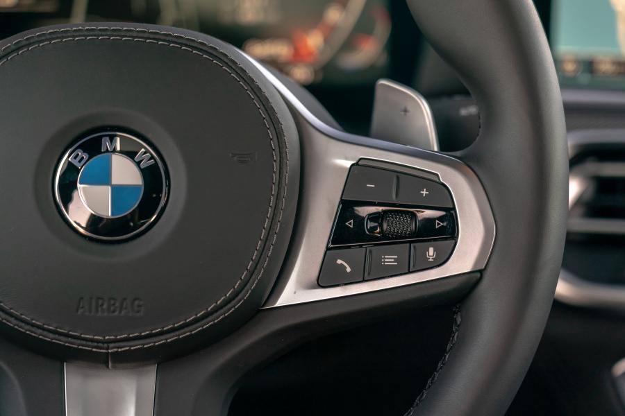 Детали интерьера BMW X6 M50i 2019 года  (NA) (фото 19 из 29)